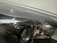 Laden Sie das Bild in den Galerie-Viewer, Frontscheinwerfer Ford Focus F1EB-13005-CF Rechts Scheinwerfer Headlight SCH1693540254to