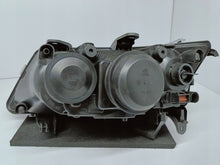 Laden Sie das Bild in den Galerie-Viewer, Frontscheinwerfer Saab 9-3 93 1LL008380-44 155818-00 Xenon Rechts oder Links