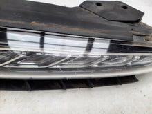 Laden Sie das Bild in den Galerie-Viewer, Frontscheinwerfer Hyundai Kona 92208-J9000 Rechts Scheinwerfer Headlight SCH9397160826qw