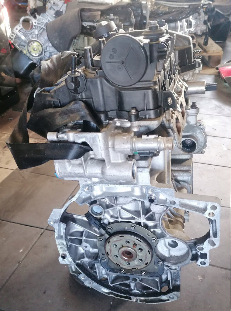 Motor Peugeot 208 HM01 1.2 VTI 50kW 2017 Benzin Engine Unkomplett