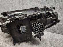 Laden Sie das Bild in den Galerie-Viewer, Frontscheinwerfer BMW 2 G42 8083635-06 8083636-06 LED Ein Satz Headlight SCH6627180991jb