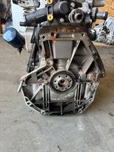 Laden Sie das Bild in den Galerie-Viewer, Motor Renault I 110421615 1.5 DCI 66TKm Diesel Engine Unkomplett