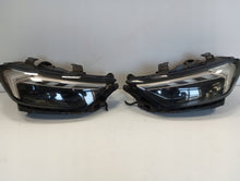 Laden Sie das Bild in den Galerie-Viewer, Frontscheinwerfer Audi A1 82A941034D 82A941033D LED Rechts oder Links SCH6617506029ah