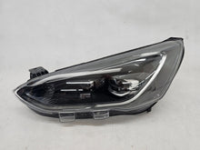 Laden Sie das Bild in den Galerie-Viewer, Frontscheinwerfer Ford Focus JX7B-13E017-CE Links Scheinwerfer Headlight