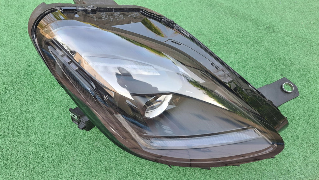 Frontscheinwerfer Maserati I 06702930730 Rechts Scheinwerfer Headlight SCH6236961427ck