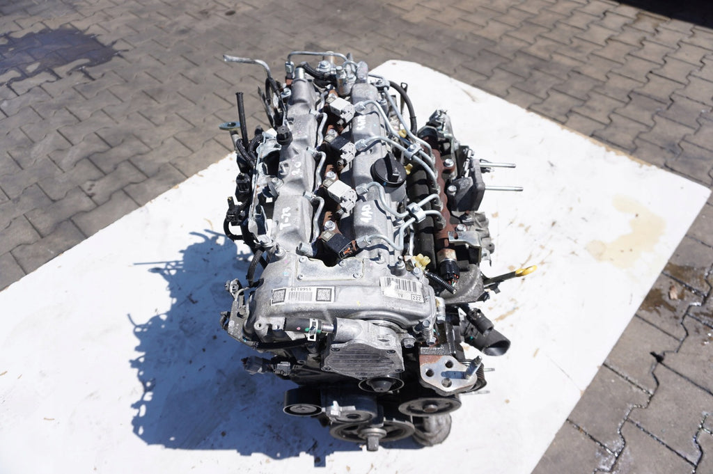 Motor Toyota Avensis D4D T27 2.0 82TKm Diesel Engine Unkomplett
