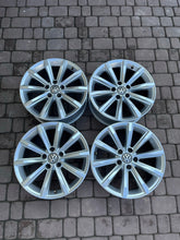 Laden Sie das Bild in den Galerie-Viewer, 4x Alufelge 17 Zoll 7.0" 5x112 40ET 3G0601025BP VW Passat B8 Beetle Touran FEL4896307476xa