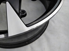 Laden Sie das Bild in den Galerie-Viewer, 1x Alufelge 18 Zoll 7.0" 4x108 35ET Glanz Schwarz 9828186880 Peugeot 2008 Ii FEL5892231412py