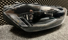 Laden Sie das Bild in den Galerie-Viewer, Frontscheinwerfer VW Polo 2G1941036F Rechts Scheinwerfer Headlight SCH9836692282tl