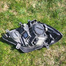 Laden Sie das Bild in den Galerie-Viewer, Frontscheinwerfer Mercedes-Benz Sprinter A9068203161 Links Headlight SCH6514921775bm