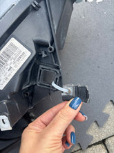 Laden Sie das Bild in den Galerie-Viewer, Frontscheinwerfer Renault Scenic 260600023R Links Scheinwerfer Headlight SCH9891656322ay