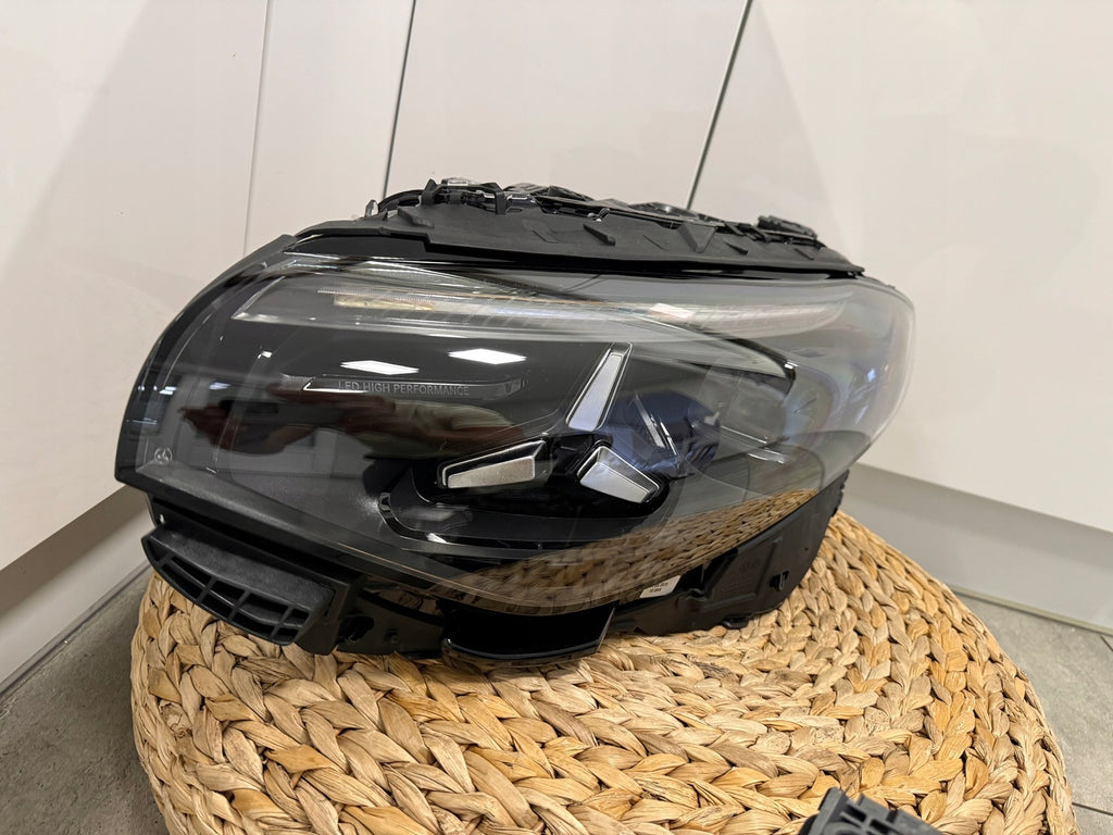 Frontscheinwerfer Mercedes-Benz Cla A1749062502 LED Rechts oder Links SCH9347966690oh