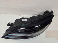 Laden Sie das Bild in den Galerie-Viewer, Frontscheinwerfer Tesla 3 1760888-00-F Ein Stück (Rechts oder Links) Headlight