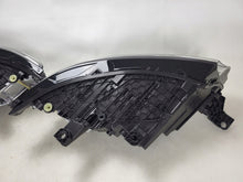 Laden Sie das Bild in den Galerie-Viewer, Frontscheinwerfer VW Transporter 7T1941082C 7T1941081 Full LED Rechts oder Links