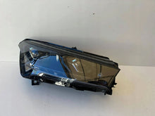 Laden Sie das Bild in den Galerie-Viewer, Frontscheinwerfer Skoda Enyaq IV 5LB941016G Rechts Scheinwerfer Headlight