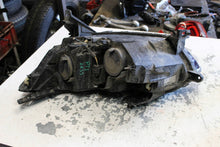 Laden Sie das Bild in den Galerie-Viewer, Frontscheinwerfer Dacia Sandero III Jogger 260104188R Rechts Headlight