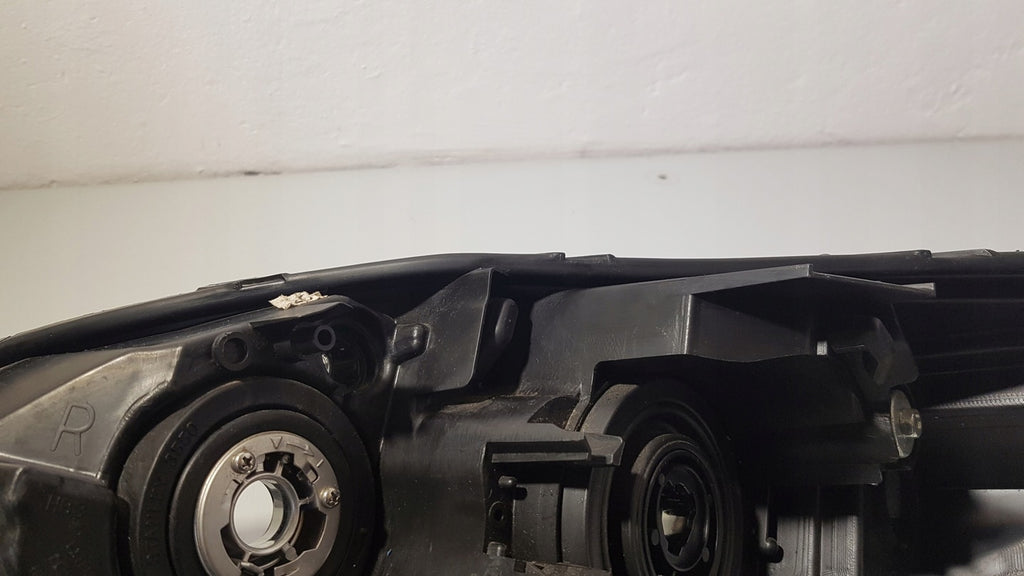 Frontscheinwerfer Mazda V C513-51030 Rechts Scheinwerfer Headlight