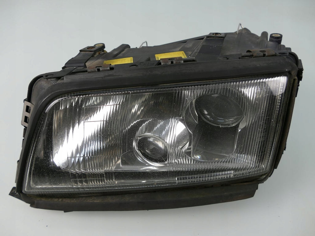 Frontscheinwerfer Audi A8 1305235230 13052352301305235230 Xenon Links Headlight