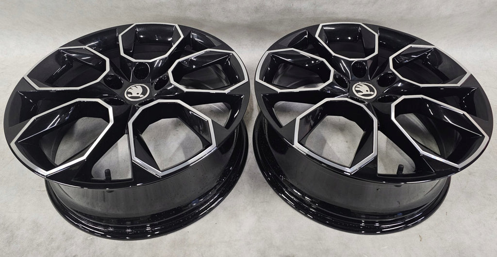 4x Alufelge 19 Zoll 7.5" 5x112 51ET Glanz Schwarz 5E0601025AH Mg Octavia I FEL3033522371bi