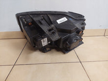 Laden Sie das Bild in den Galerie-Viewer, Frontscheinwerfer Jeep Grand Cherokee T77598B Xenon Rechts Headlight SCH6553905242la