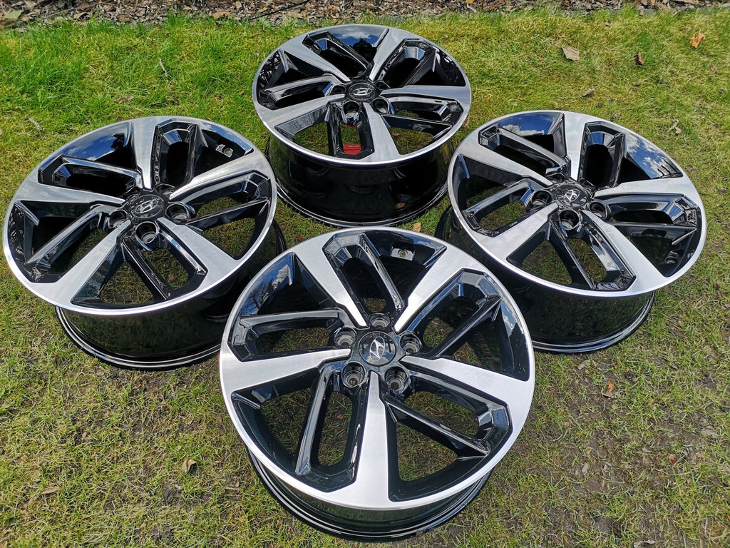 4x Alufelge 18 Zoll 7.5" 5x114.3 52ET Glanz Schwarz 52910-J9300 Hyundai Kona