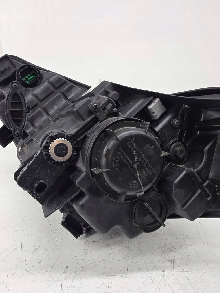 Frontscheinwerfer Kia Sportage F192102200 92102F1041 Rechts Headlight SCH8382702911zv