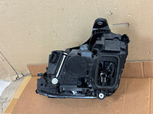 Laden Sie das Bild in den Galerie-Viewer, Frontscheinwerfer Mercedes-Benz W213 A2139062606 Full LED Rechts Headlight SCH8550230490pl