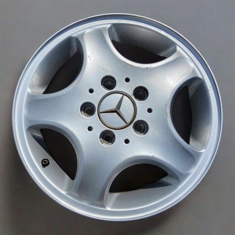 1x Alufelge 15 Zoll 5.5" 5x112 54ET Glanz Silber A1684011302 Mercedes-Benz