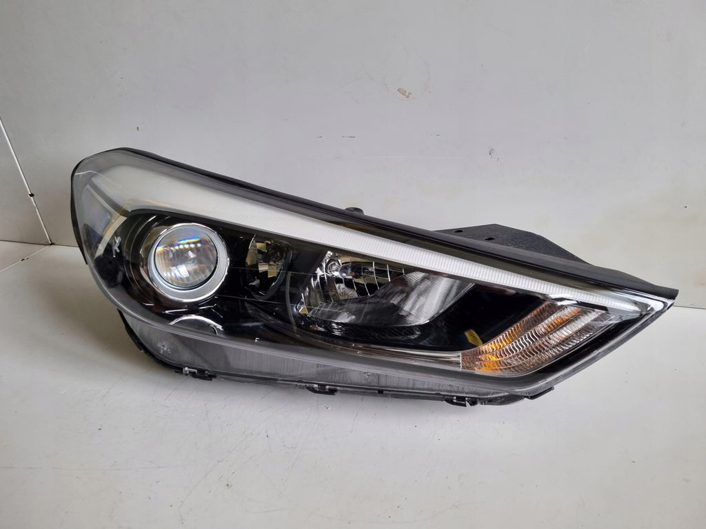 Frontscheinwerfer Hyundai Tucson 92102-D7100 Rechts Scheinwerfer Headlight