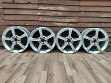 Load image into Gallery viewer, 4x Alufelge 17 Zoll 6.5" 5x112 44ET Glanz Silber A1774011200 Mercedes-Benz FEL5164992875qr
