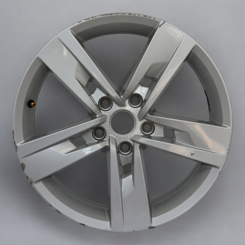 1x Alufelge 17 Zoll 7.0" 5x112 49ET Glanz Silber 5F0601025 Seat Rim Wheel