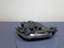 Laden Sie das Bild in den Galerie-Viewer, Frontscheinwerfer Mazda II Dj DB5J-51040 Links Scheinwerfer Headlight