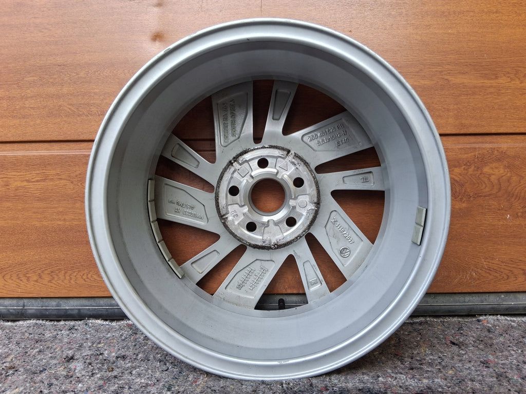 1x Alufelge 15 Zoll 5.5" 5x100 40ET Glanz Silber 2G0601025BB VW Polo Rim Wheel FEL8481730691hd