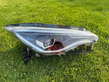 Laden Sie das Bild in den Galerie-Viewer, Frontscheinwerfer Renault Zoe 260102384R LED Rechts Scheinwerfer Headlight SCH1421816012aw