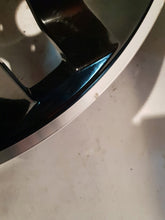 Laden Sie das Bild in den Galerie-Viewer, 1x Alufelge 18 Zoll 7.5&quot; 5x112 53ET A2474012800 Mercedes-Benz Glb X247 Rim Wheel