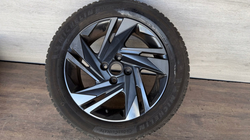 1x Alufelge 16 Zoll 6.0" 4x100 50ET 52910-Q0200 Hyundai I Rim Wheel FEL2070355766dp