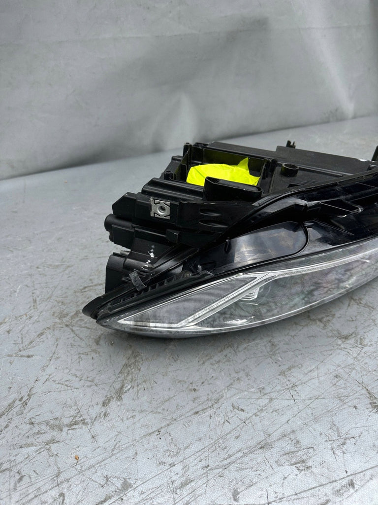 Frontscheinwerfer VW Touran 5TB941081A Links Scheinwerfer Headlight SCH4044619796zd