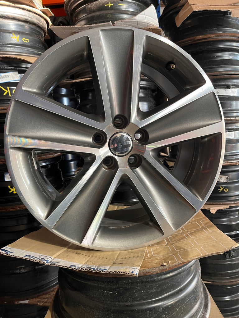 1x Alufelge 17 Zoll 7.5" 5x100 6R0601025P VW I Rim Wheel FEL5564628497hs