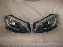 Laden Sie das Bild in den Galerie-Viewer, Frontscheinwerfer Mercedes-Benz W176 A1768201261 Bi-Xenon Ein Satz Headlight SCH5941232340it