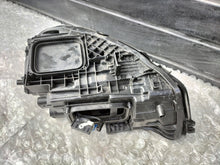Laden Sie das Bild in den Galerie-Viewer, Frontscheinwerfer Mercedes-Benz W177 A1779063805 LED Rechts Headlight SCH3868567724hb