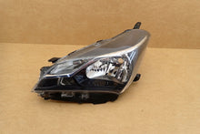 Load image into Gallery viewer, Frontscheinwerfer Toyota Yaris Links Scheinwerfer Headlight