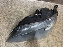 Laden Sie das Bild in den Galerie-Viewer, Frontscheinwerfer BMW X5 E70 7161587 Xenon Links Scheinwerfer Headlight SCH7767781135id