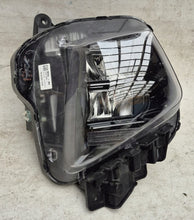Load image into Gallery viewer, Frontscheinwerfer Hyundai Tucson 92102-N7100 Full LED Rechts Headlight SCH2030231131dw