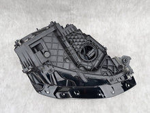 Laden Sie das Bild in den Galerie-Viewer, Frontscheinwerfer Audi Q3 83A941033 Full LED Links Scheinwerfer Headlight SCH8218983226zp