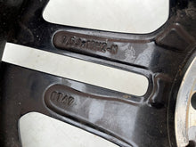 Laden Sie das Bild in den Galerie-Viewer, 1x Alufelge 18 Zoll 7.5&quot; 5x112 49ET Glanz Schwarz A1774011500 Mercedes-Benz W177