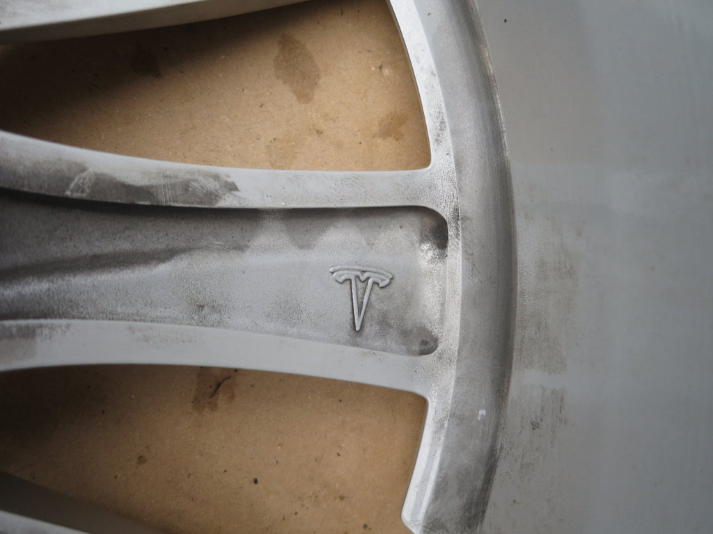 1x Alufelge 19 Zoll 8.0" 5x120 Tesla X Rim Wheel FEL6863557009lj