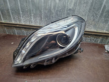 Laden Sie das Bild in den Galerie-Viewer, Frontscheinwerfer Mercedes-Benz W246 A2468207161 Xenon Links Headlight