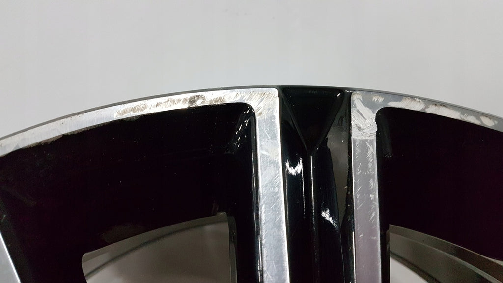 1x Alufelge 18 Zoll 8.0" 5x108 42ET 8JX18 Volvo S60 V60 Rim Wheel