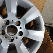 Load image into Gallery viewer, 1x Alufelge 16 Zoll 7.0&quot; 5x120 47ET Silber 6766734 BMW E46 Rim Wheel