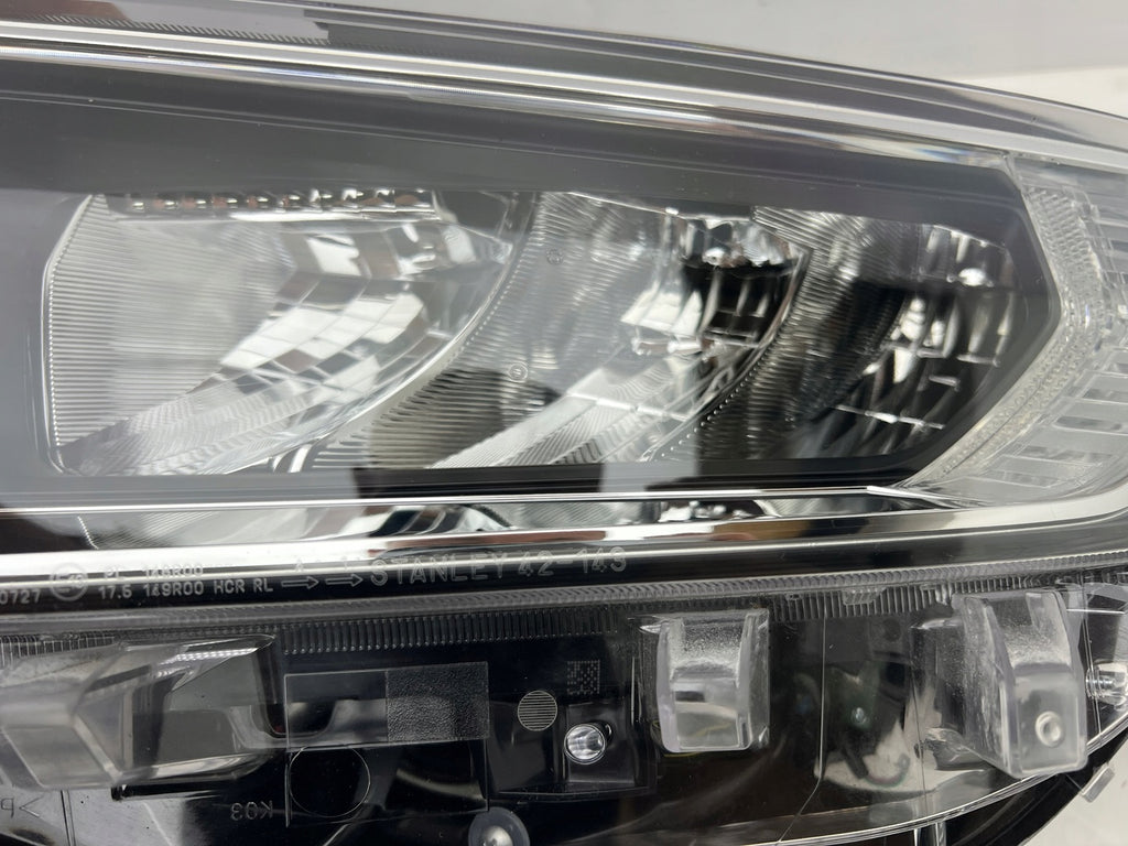 Frontscheinwerfer Toyota V 42-143 Full LED Ein Stück (Rechts oder Links)